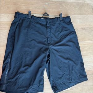 Nike Golf Men's Flat Front Black Shorts ⛳️